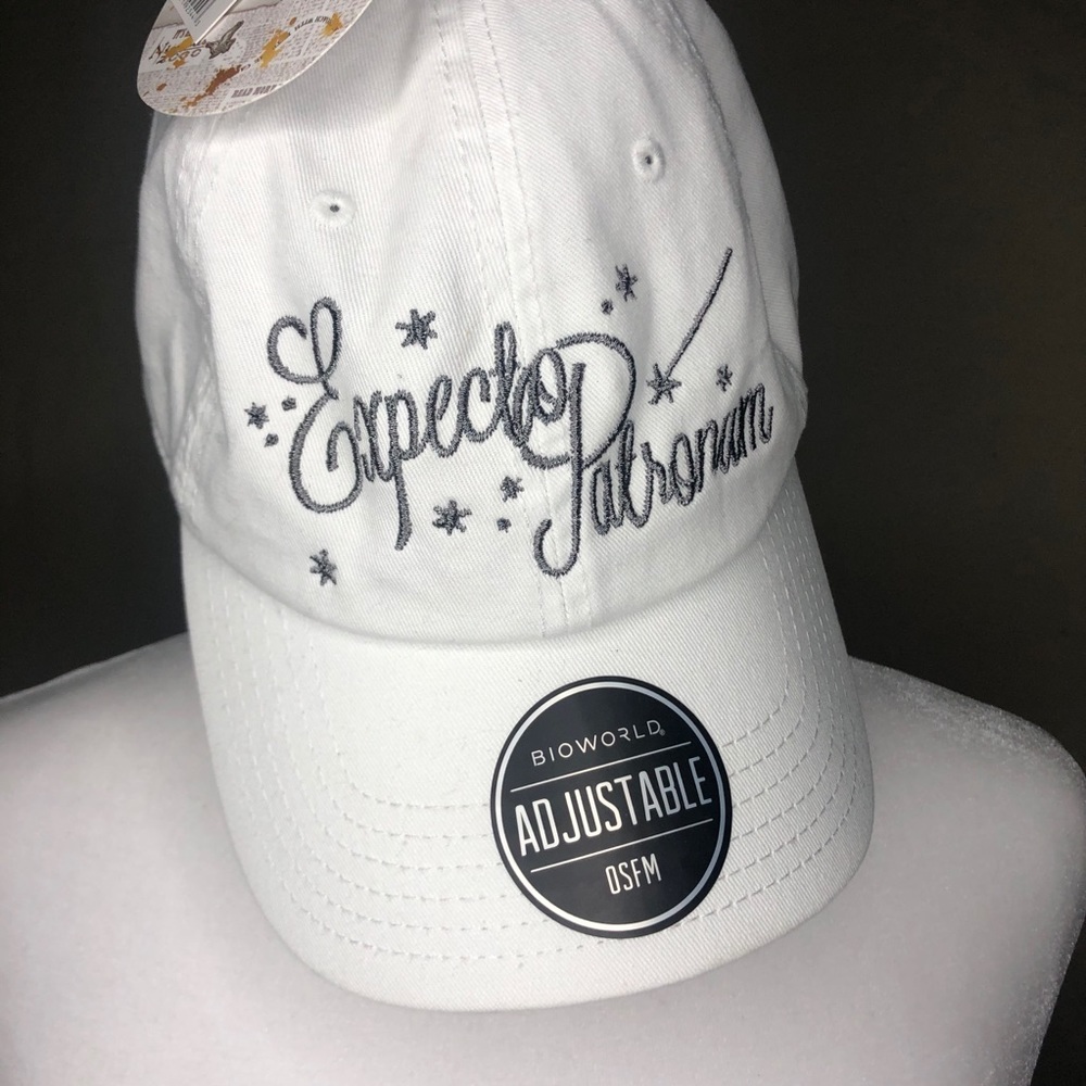 NWT HARRY POTTER “Expecto Patronum” White Hat!